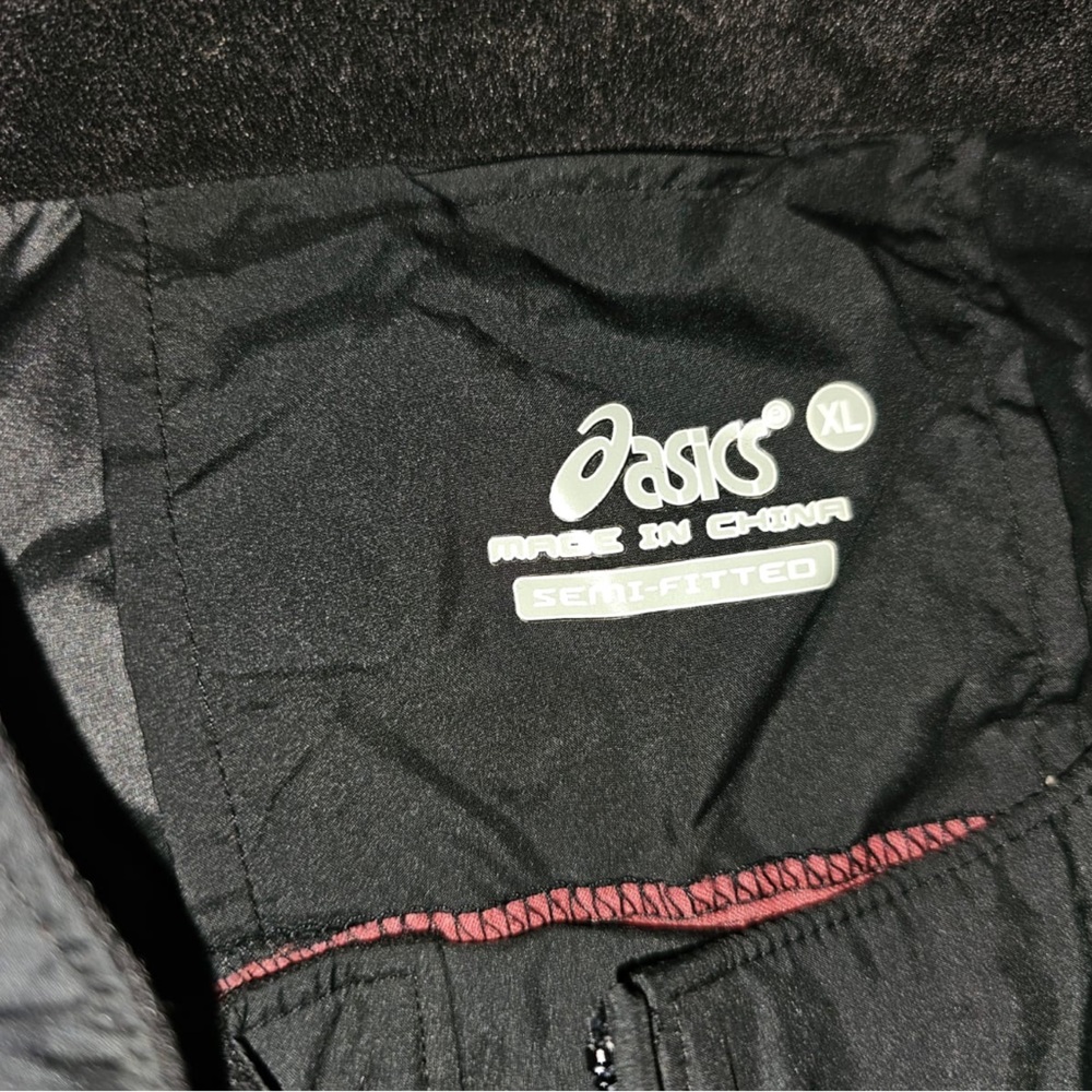 ASICS xl jacket black semi-fitted - Picture 2 of 2
